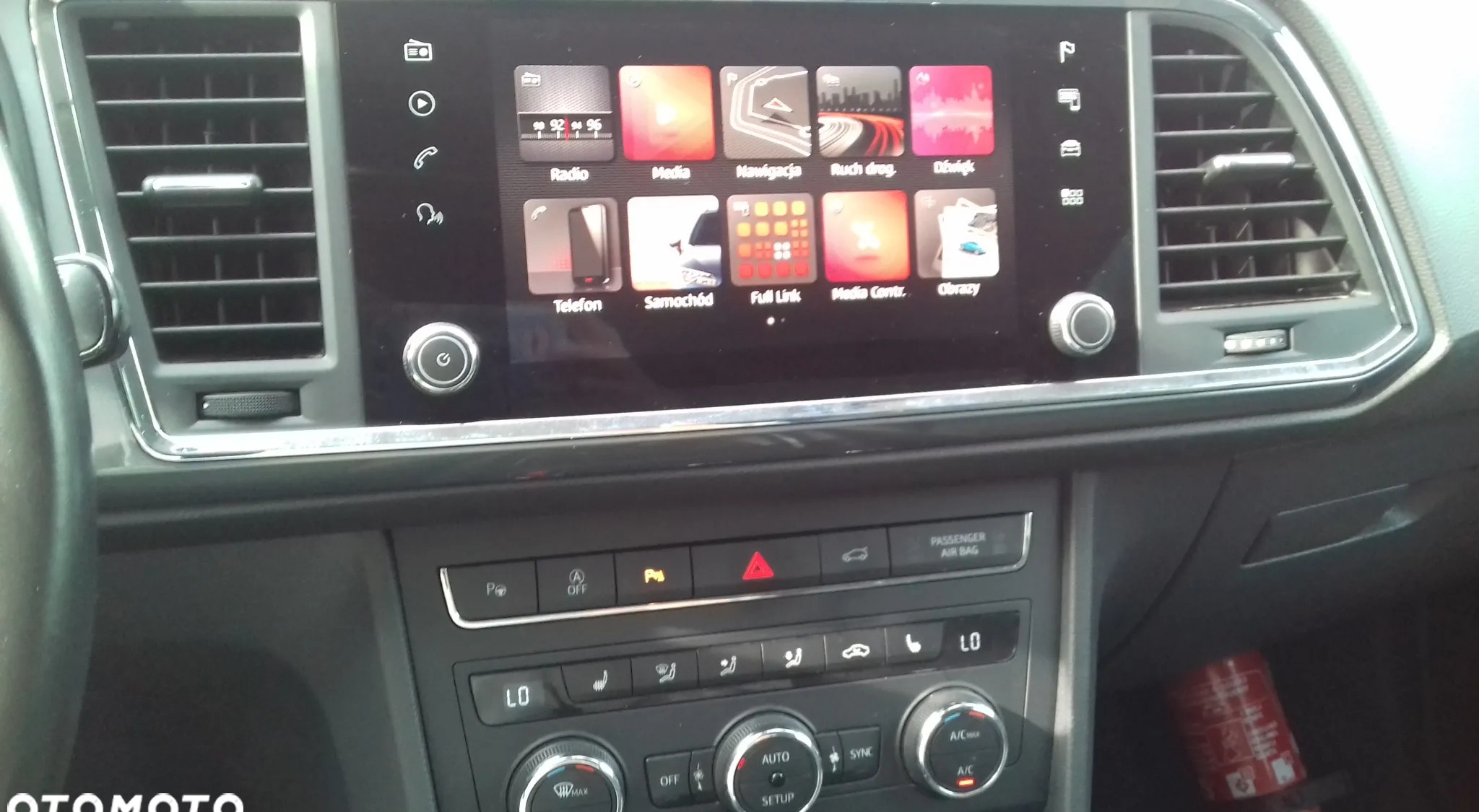 Seat Ateca cena 65990 przebieg: 197000, rok produkcji 2019 z Wałbrzych małe 326